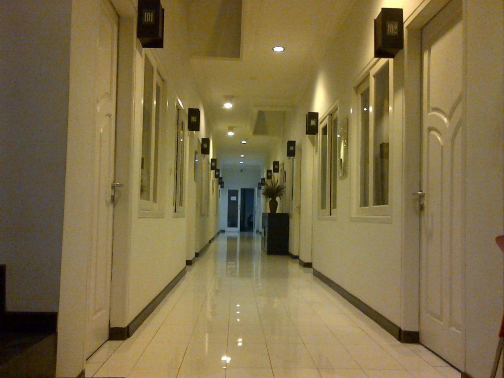 Onyx Residence Giacarta Esterno foto
