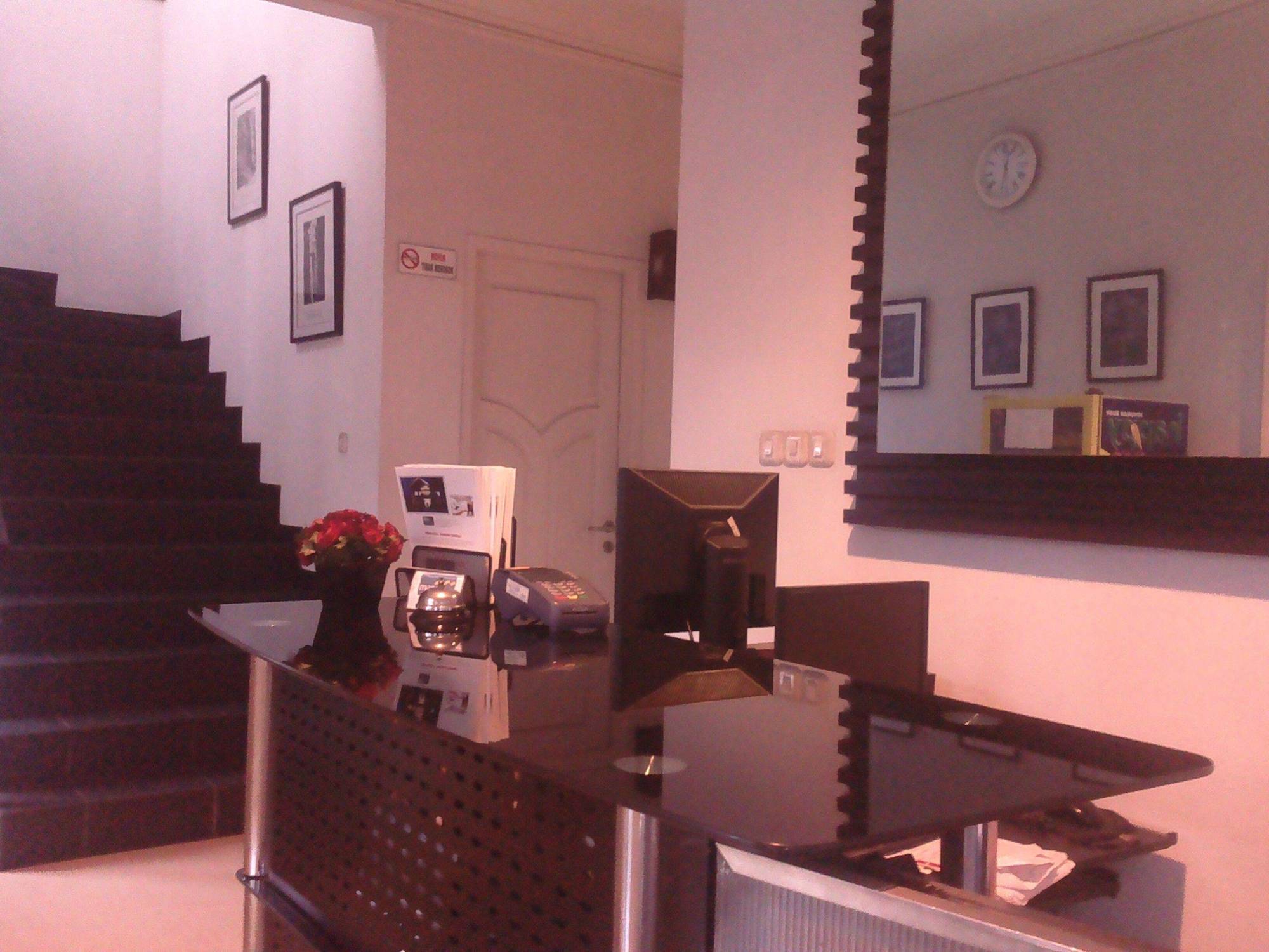 Onyx Residence Giacarta Esterno foto